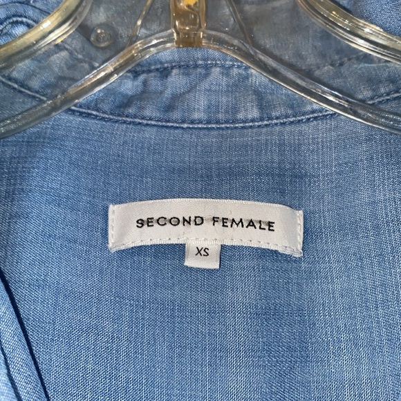 Easy going simple dress. - Picture 6 of 11